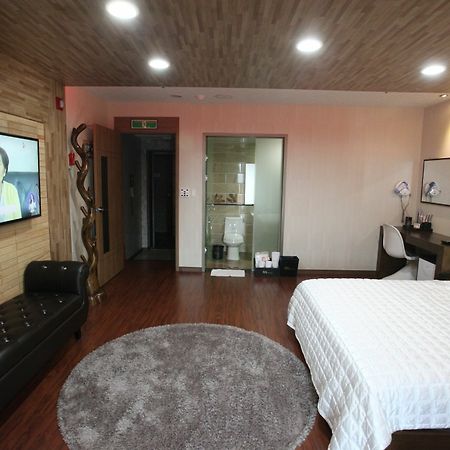 Cnn Hotel Changwon Exterior photo