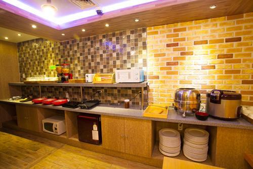 Cnn Hotel Changwon Exterior photo